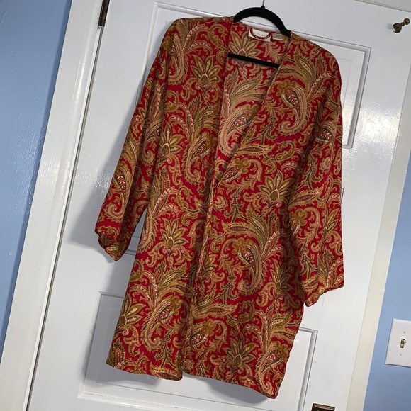 Victoria's Secret Other - Small Victoria’s Secret VINTAGE gold label 100% silk paisley robe